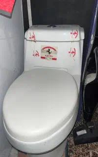 توالت فرنگی سالم