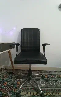 فروش میز تحریر و صندلی چرخدار