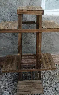 استند