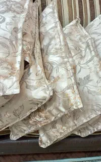 بالشت پر