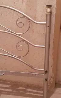 تخت فلزی یک نفره
