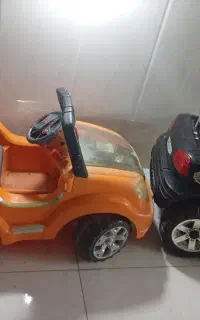 ماشین شارژی 2عدد