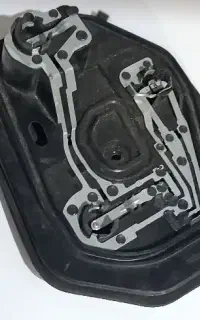 سوکت چراغ خطر عقب پژو ۲۰۶ سمت راست