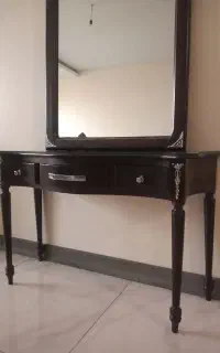 میز کنسول و آینه چوبی