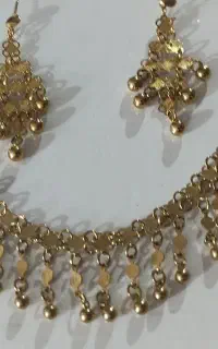 ست گردبند لوکس با گشواره و یه عدد گوشواره جدا
