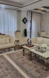فروش  مبل ۱۰نفره سالم بهمراه میز نهارخوری ۶ نفره