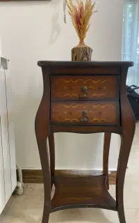 میز تلفن در حد نو