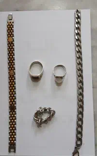 اکسسوری و مچ بند مردانه