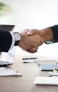 وکیل امور شرکت‌ها (امور تجاری و دعاوی بازرگانی)