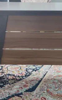 میز کار همراه باشیشه