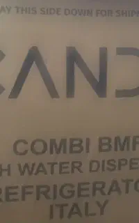 فروش یک دستگاه یخچال صفر