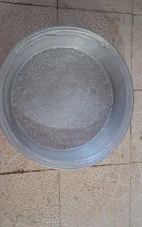 تشت خیلی بزرگ با قدمت ۴۰ ساله