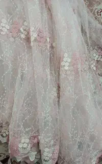 پرده دوخته شده تمیز در حد نو