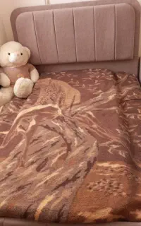تخت ۱۴۰سانت