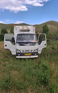 ایسوزو ۵۲۰۰ یخچالی مدل ۸۷