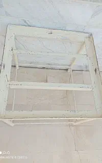 چهارپایه آهنی