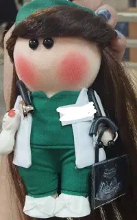 دستیار یا منشی مطب زنان