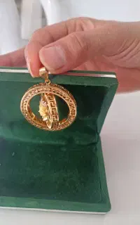 طلا، گردنبند ورساچه دورو متحرک