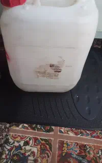 دبه ۱۸لیتری نو وفقط یکبار استفاده شده  تعداد۲۰عدد