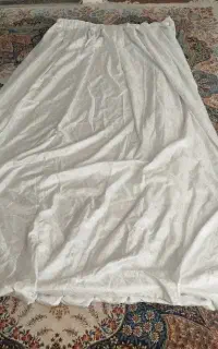 فروشه دو عدد پرده