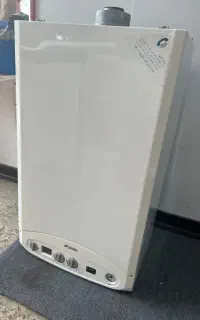 پکیج L36در حد نو‌نو با گارانتی