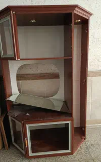 میز تلویزیون چراغ دار سالم