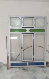 پنجره فروشی