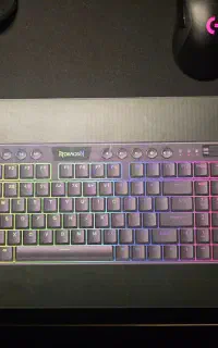 کیبورد Redragon Yi