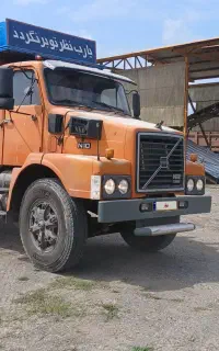 ولوو دهچرخ عراقی باری کمپرس مدل ۶۱