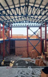 استخدام منشی و مهندس معمار
