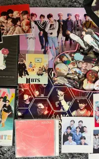BTS مرچ پیکسل تابلو البوم فوتوکارت استند بی‌تی‌اس