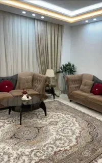 مبل راحتی سالم با بهترین جنس چوب