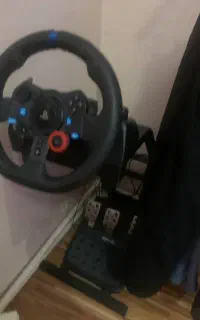 فرمون بازی g29 به همراه پایه مخصوص و جعبه