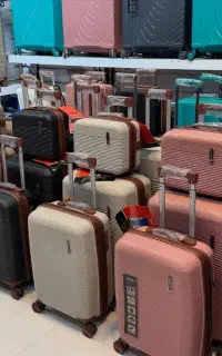 چمدان نشکن مسافرتی با قیمت استثنایی/+