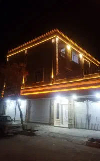 به یک نفر برای کار در منزل و اشپزی نیاز دارم