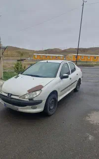 ۲۰۶ اس‌ دی v8