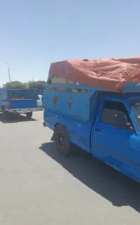 حمل بار اثاثیه منزل اسباب‌کشی کارگر خاور وانت بار