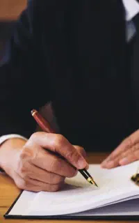وکیل ملکی با تجربه