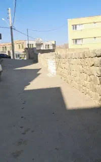 زمین ۲۹۷ متری