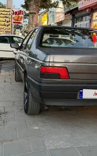 پژو ۴۰۵ مدل ۸۱