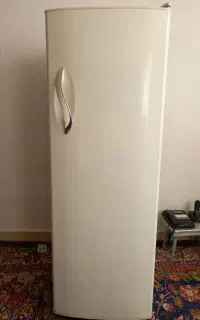 یخچال کاملا سالم و تمیز