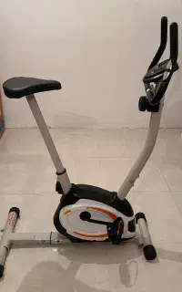 دوچرخه ثابت آیرون مستر