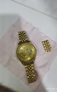 ساعت مچی مردانه طلایی اژدها