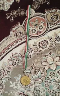 مدال فیک طلایی
