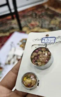 زیورالات رزینی رنگ ثابت با گل خشک طبیعی