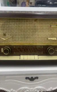 رادیو قدیمی لامپی گروندیک(GRUNDIG) سالم
