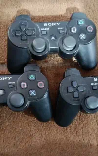 ۳ عدد دسته PS3 اصل سونی روشن می‌شوند، آنالوگ خراب