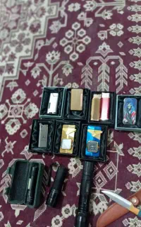 فندک اتمی ، چراغ قوه ، چاقو