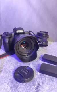 دوربین کارکده canon m50 mark2 با لنز 50.