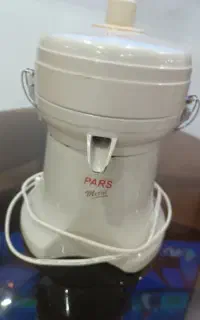 آبمیوه گیری پارس در حد نو